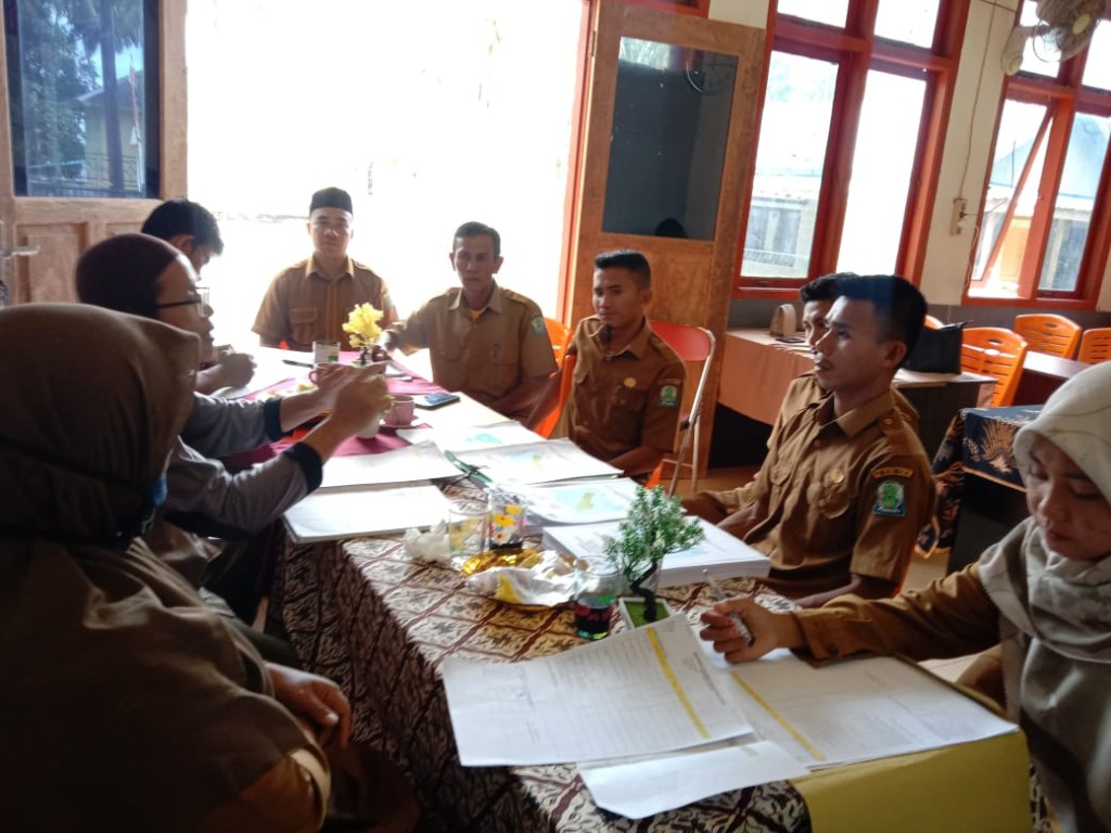 Foto Bersama Degan DPMD tingkat Kecamatan
