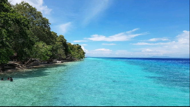 Foto Suasana pantai Desa Ujung Harapan